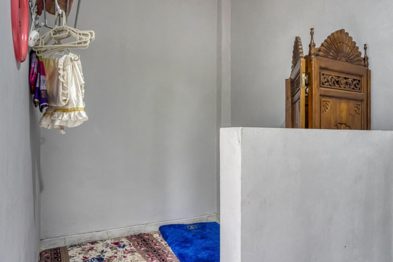 Reddoorz Near Sindu Kusuma Edupark 2 Hotell Cebongan Eksteriør bilde
